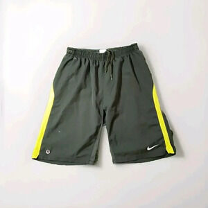 Nike Dri-FIT Oregon Ducks Green Shorts Men's Sz M